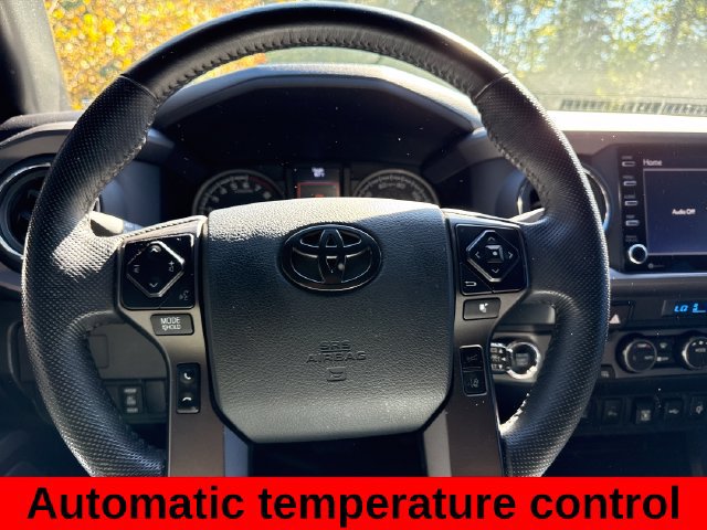 Used 2023 Toyota Tacoma TRD Off-Road w/ Technology Package AWD/4WD image 16
