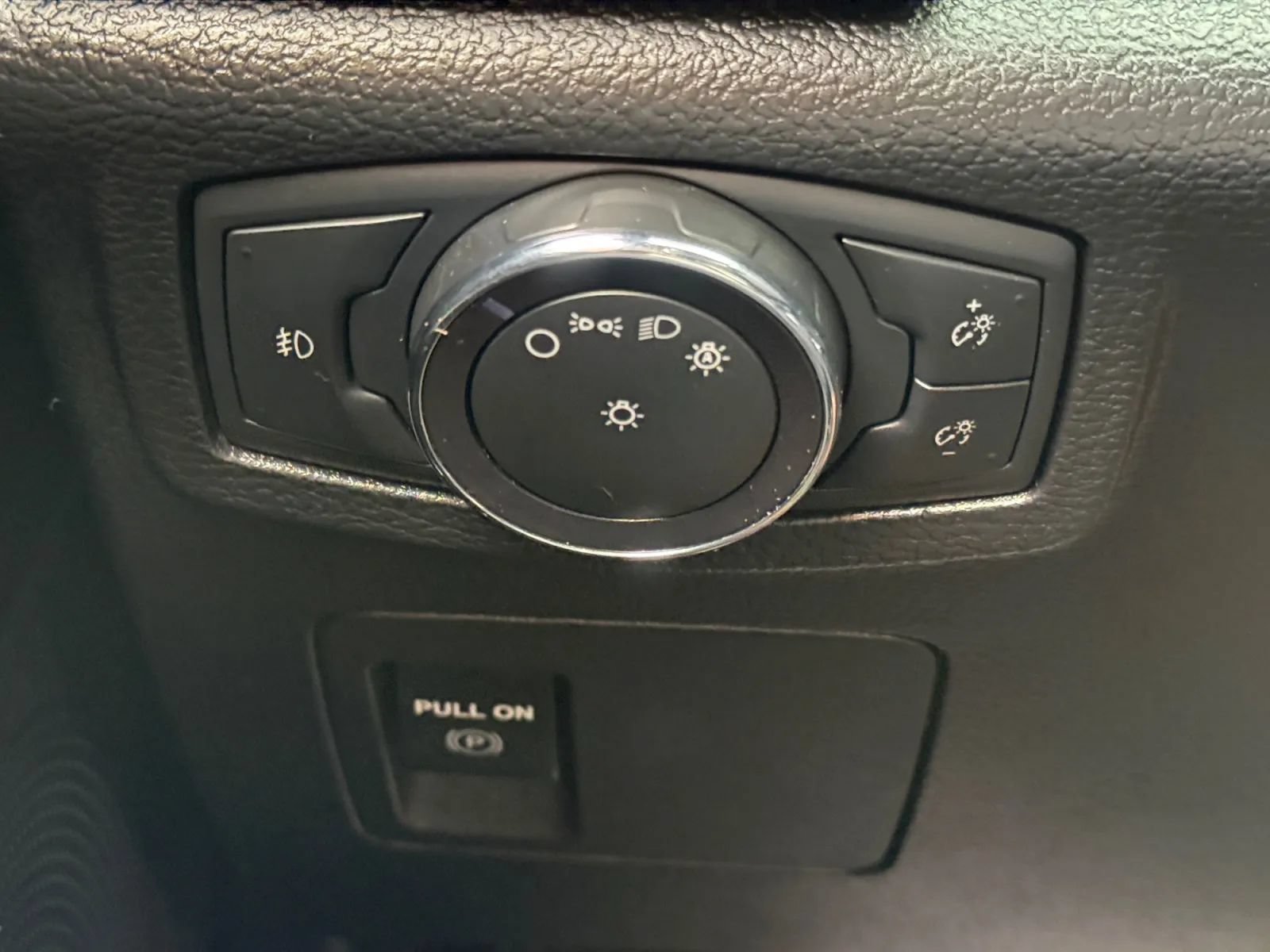 Used 2020 Ford Expedition XLT AWD/4WD image 37