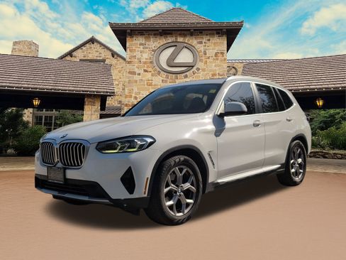 Used 2022 BMW X3 sDrive30i w/ Premium Package 2 (ZPA) RWD image 4