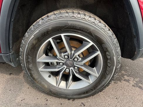 Used 2022 Jeep Grand Cherokee Limited AWD/4WD image 30