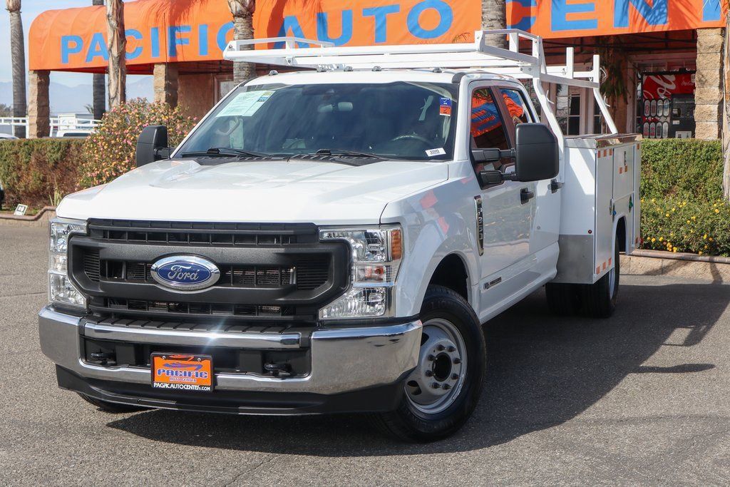 Used 2021 Ford F350 XL w/ Power Equipment Group RWD image 4