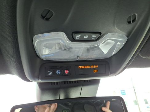 Certified 2024 Chevrolet Colorado Z71 w/ Z71 Convenience Package 2 image 27