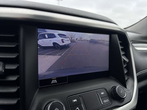 Certified 2023 GMC Acadia SLT w/ Elevation Edition FWD image 15