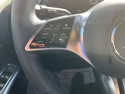 Certified 2025 Mercedes-Benz GLA 250 4MATIC w/ Driver Assistance Package image 19