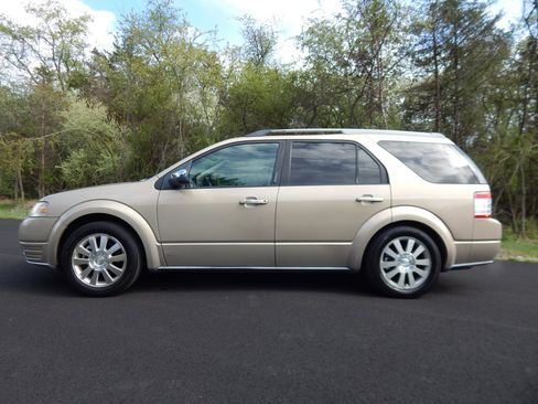 Used 2008 Ford Taurus X Limited AWD/4WD image 2