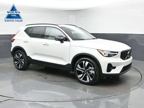 New 2026 Volvo XC40 B5 Ultra w/ Protection Package Premier AWD/4WD image 1
