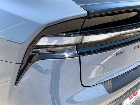 New 2026 Toyota Prius Plug-In Hybrid FWD image 14