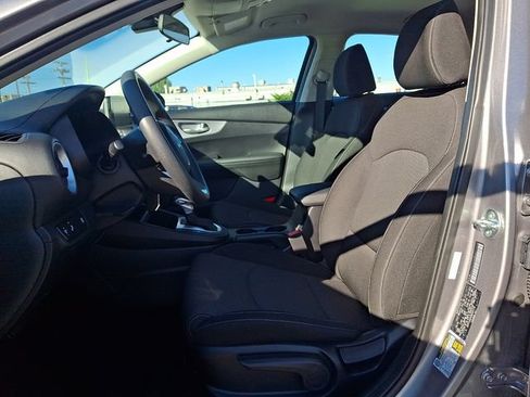 Used 2024 Kia Forte LXS w/ LXS Technology Package FWD image 12
