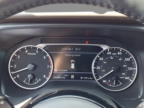 Used 2023 Nissan Rogue SV w/ SV Premium B Package image 28