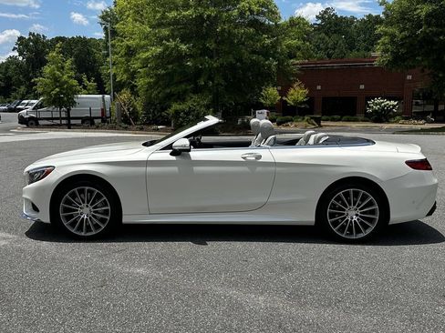 Used 2017 Mercedes-Benz S 550 Cabriolet image 5