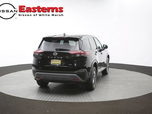 Used 2023 Nissan Rogue S AWD/4WD image 38