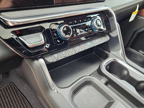 New 2026 GMC Sierra 2500 Denali Ultimate w/ Max Trailering Package AWD/4WD image 14
