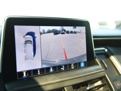 Used 2021 Chevrolet Tahoe Premier image 17