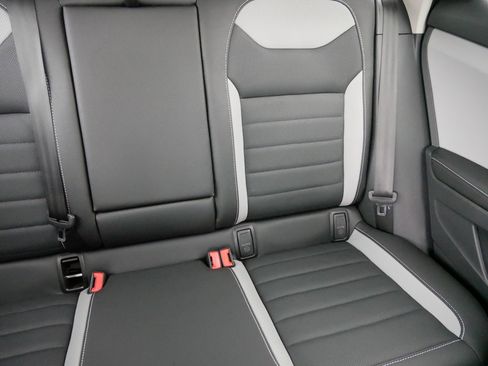 Certified 2024 Volkswagen Taos SEL image 14