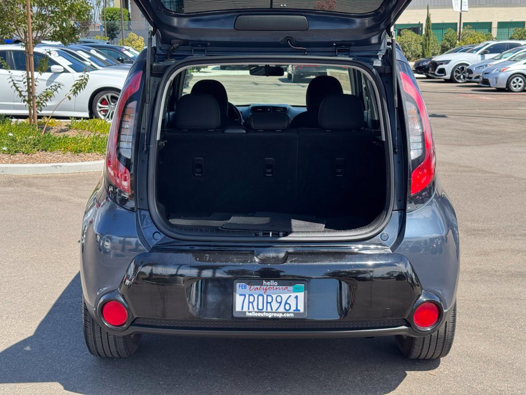 Used 2016 Kia Soul + FWD image 23