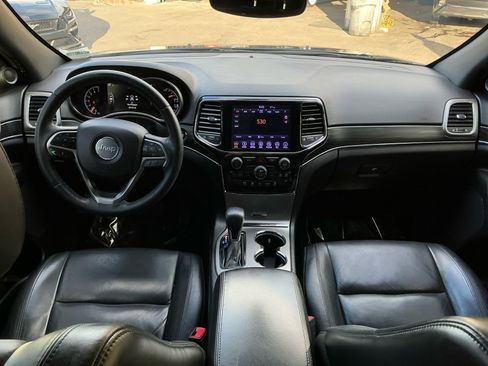 Used 2019 Jeep Grand Cherokee Limited image 17