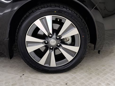 Used 2015 Nissan Leaf SL w/ Premium Package image 4