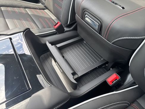 New 2026 GMC Yukon AT4 Ultimate w/ LPO, Floor Liner Package AWD/4WD image 47