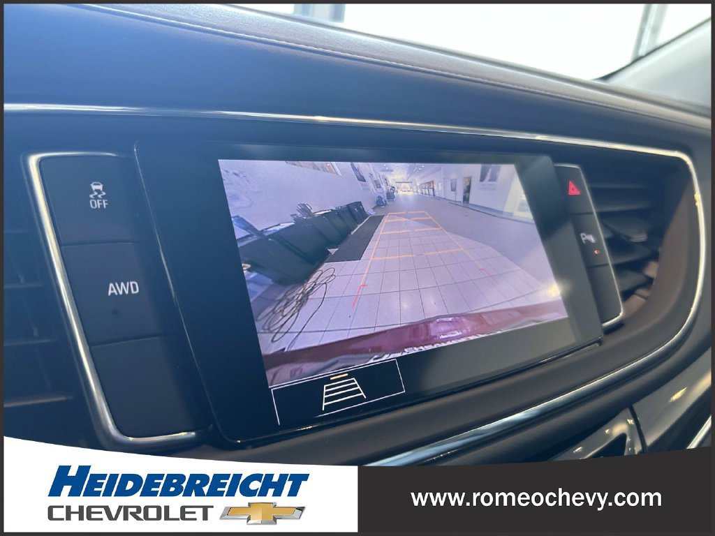 Used 2021 Buick Enclave Essence AWD/4WD image 23