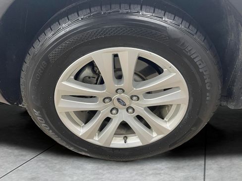 Used 2019 Ford Explorer XLT w/ Equipment Group 201A image 19