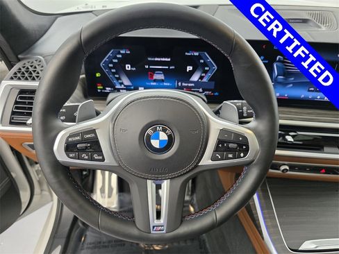 Used 2024 BMW X7 M60i w/ Executive Package image 19