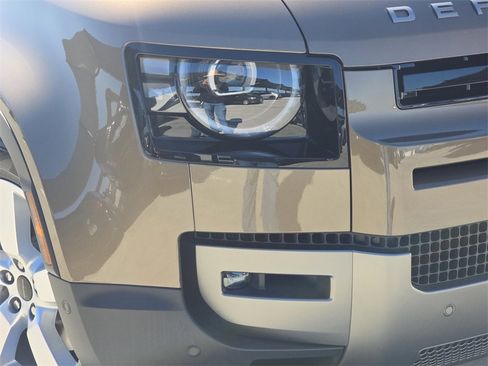 New 2026 Land Rover Defender 110 S image 33