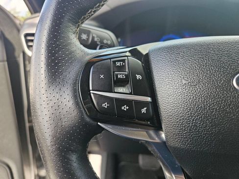 Used 2023 Ford Explorer ST image 16