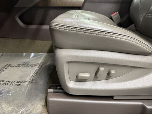 Used 2018 GMC Yukon XL Denali w/ Denali Ultimate Package image 11