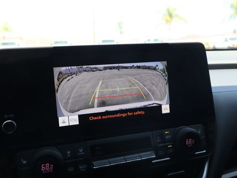 Used 2025 Toyota Grand Highlander AWD Hybrid image 24