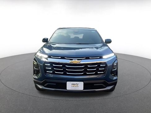 Used 2025 Chevrolet Equinox LT image 3