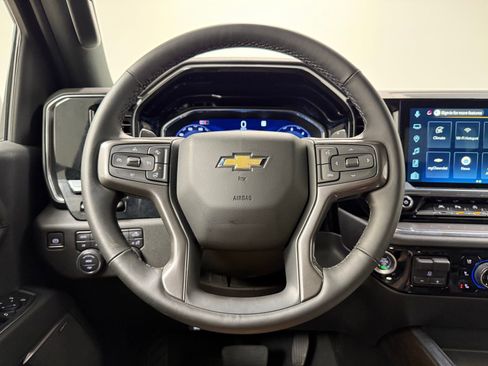 Used 2025 Chevrolet Silverado 1500 High Country w/ Technology Package image 29