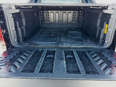 Used 2012 Chevrolet Avalanche LT image 39