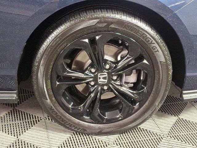 Used 2025 Honda Accord SE image 11
