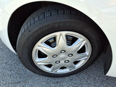 Used 2017 Kia Forte LX FWD image 19