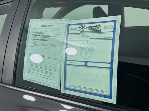 Used 2025 Toyota Camry SE image 36