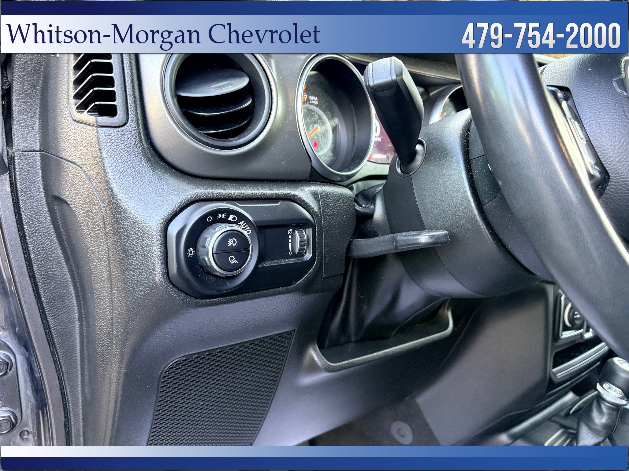 Used 2023 Jeep Gladiator Sport AWD/4WD image 17