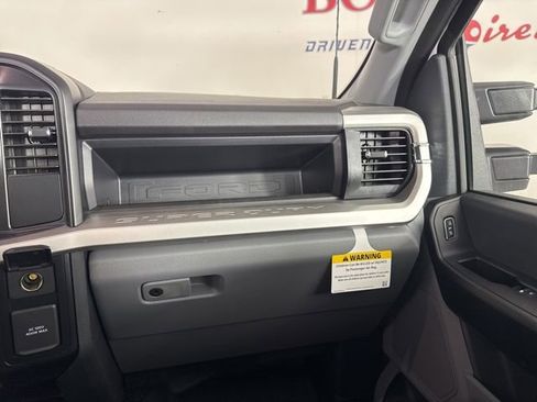 New 2025 Ford F550 4x4 Regular Cab Super Duty image 19