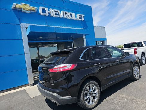Used 2024 Ford Edge Titanium AWD/4WD image 3