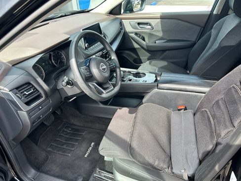 Used 2023 Nissan Rogue SV FWD image 5
