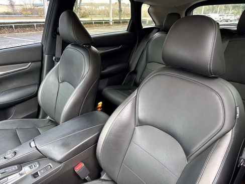 Used 2023 INFINITI QX50 Luxe image 11