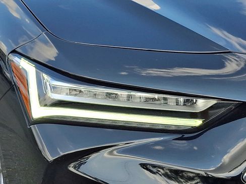 Used 2023 Acura TLX FWD image 9