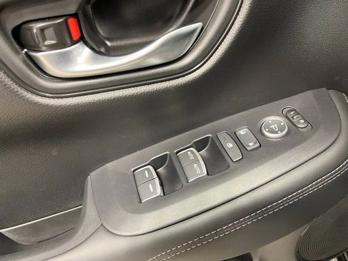 New 2026 Honda HR-V EX-L image 13