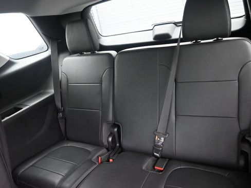 Used 2021 Chevrolet Traverse High Country FWD image 15