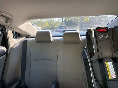 Used 2018 Honda Civic LX image 16