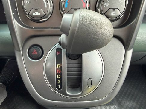 Used 2005 Honda Element LX image 32