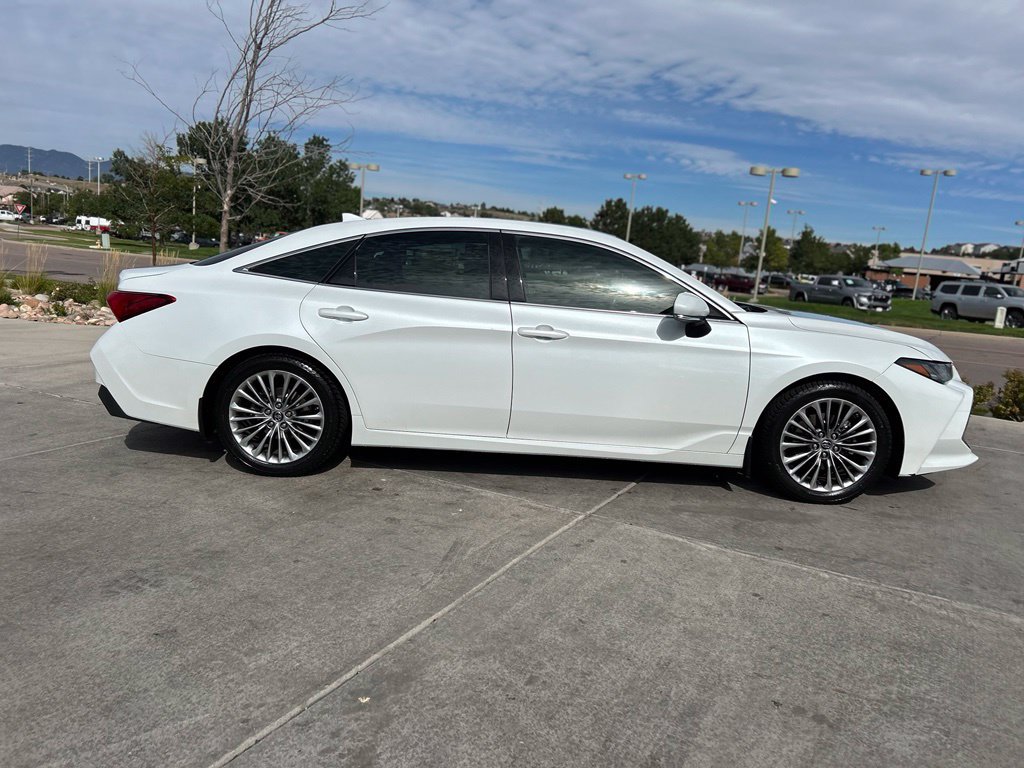 Used 2019 Toyota Avalon Limited w/ Advanced Safety Package FWD image 10