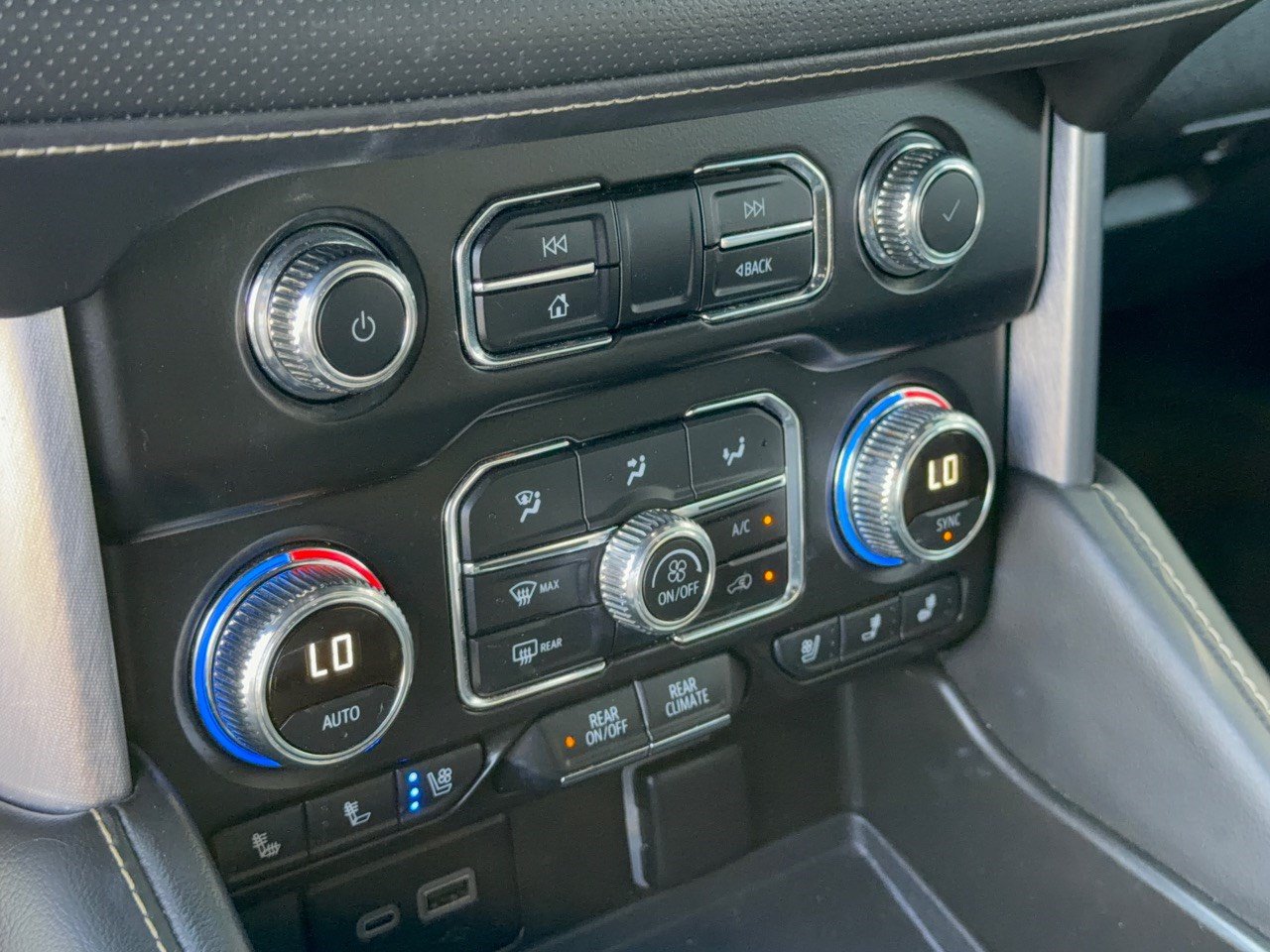 Certified 2024 GMC Yukon XL SLT RWD image 22