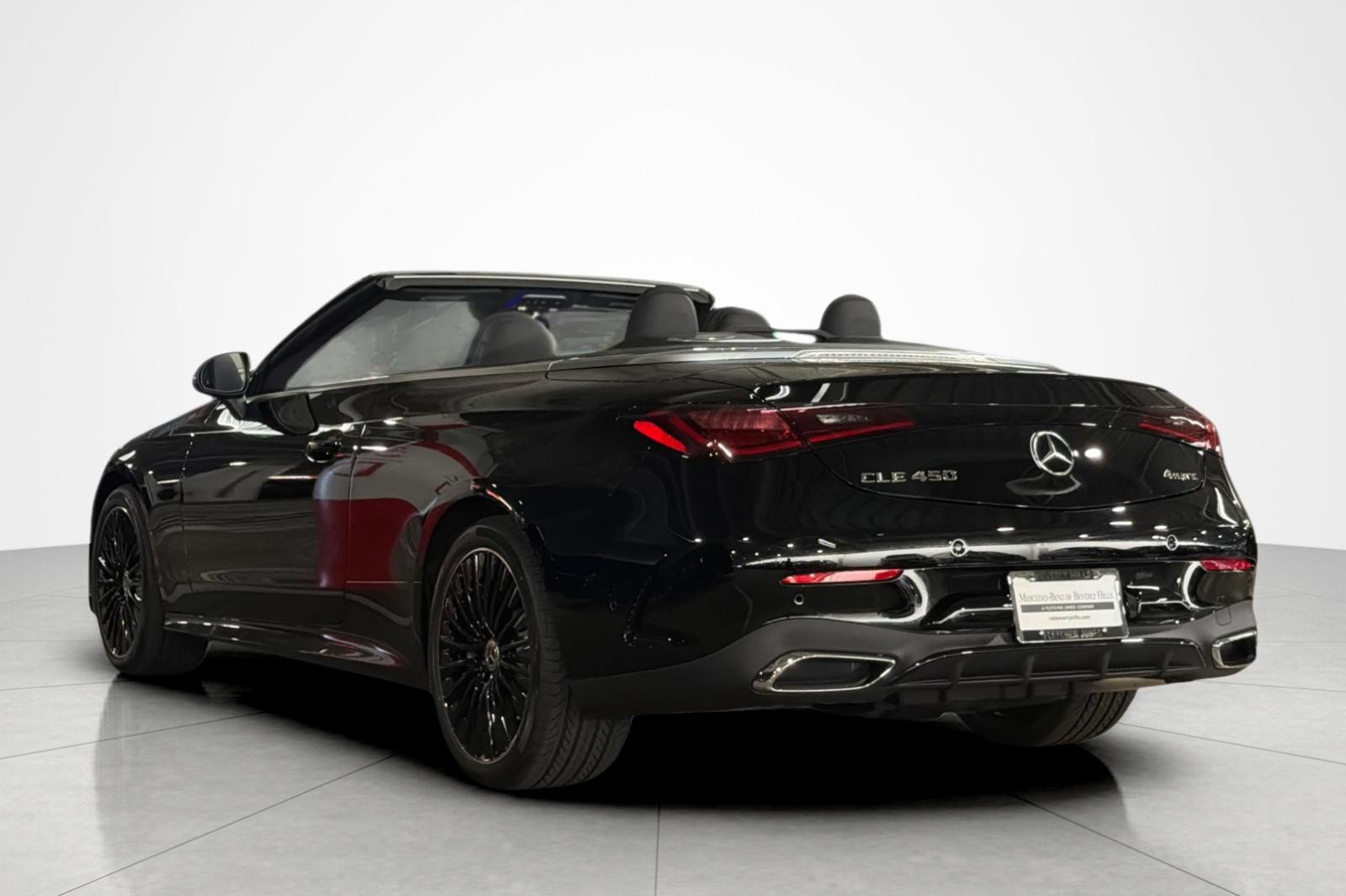 New 2027 Mercedes-Benz CLE 450 4MATIC Cabriolet image 3