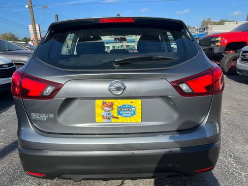 Used 2017 Nissan Rogue Sport S image 6