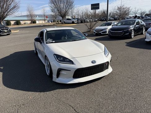Used 2023 Toyota GR86 Premium w/ ALL Weather Mat Package (TMS) image 1